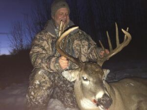 Three Peak Outfitters deer hunt pic flatbush alberta